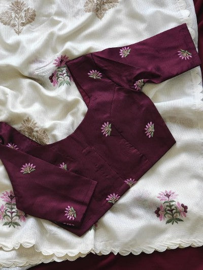 Varahi Soft Kota Cotton Saree with Multi Threads Work and Designer Cutwork