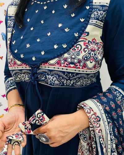 Beautiful Anarkali Heavy Suit