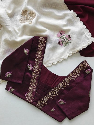 Varahi Soft Kota Cotton Saree with Multi Threads Work and Designer Cutwork