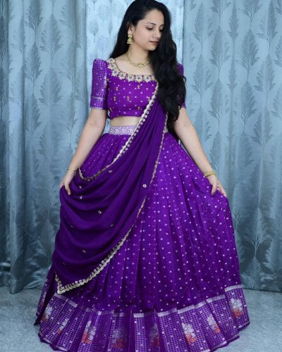 Banaras Silk Maggam Lehanga Set with Dupatta